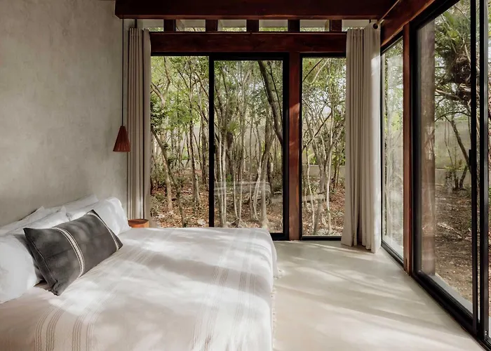 Jungle For 21 - Pool, Yoga & Concierge *