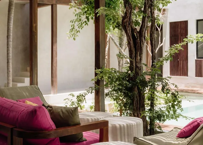 Jungle For 21 - Pool, Yoga & Concierge Holiday home