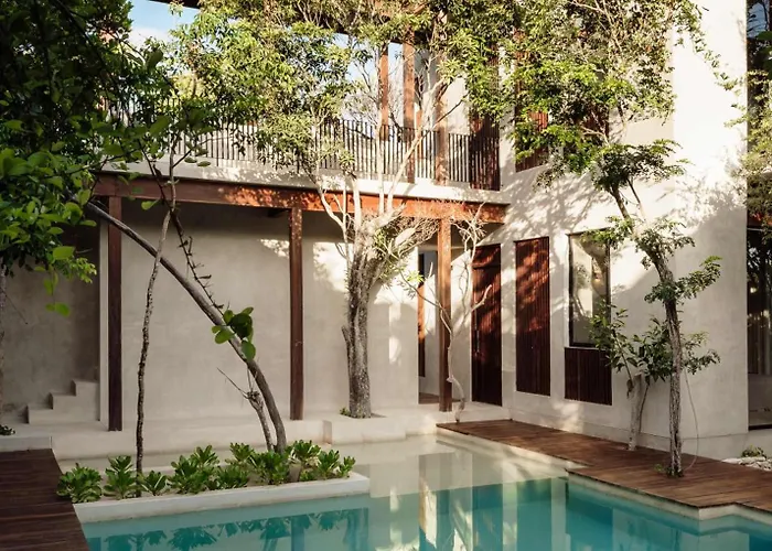 Jungle For 21 - Pool, Yoga & Concierge